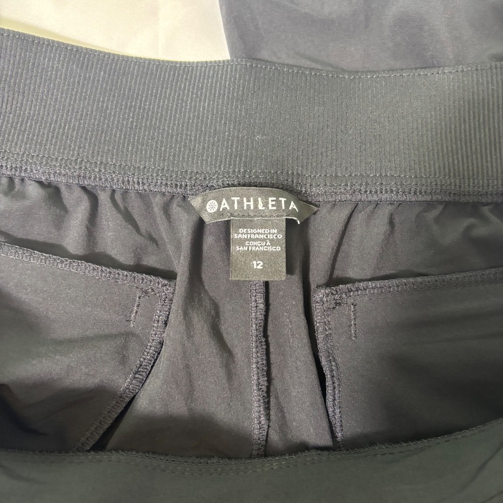 Athleta Brooklyn Ankle Pants Black Size 12 Ribbed Waist Travel Trousers Slit Hem - Picture 3 of 5